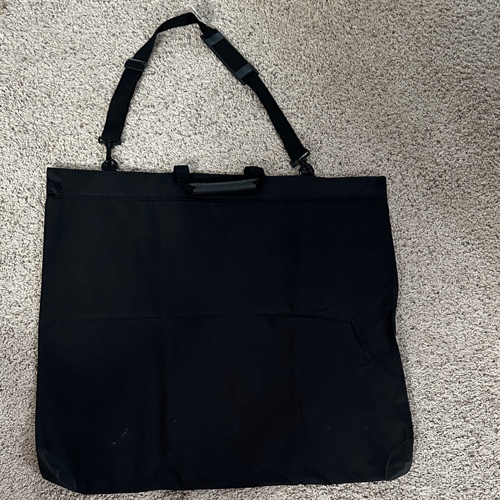 Lightweight Art Portfolio with Adjustable Strap